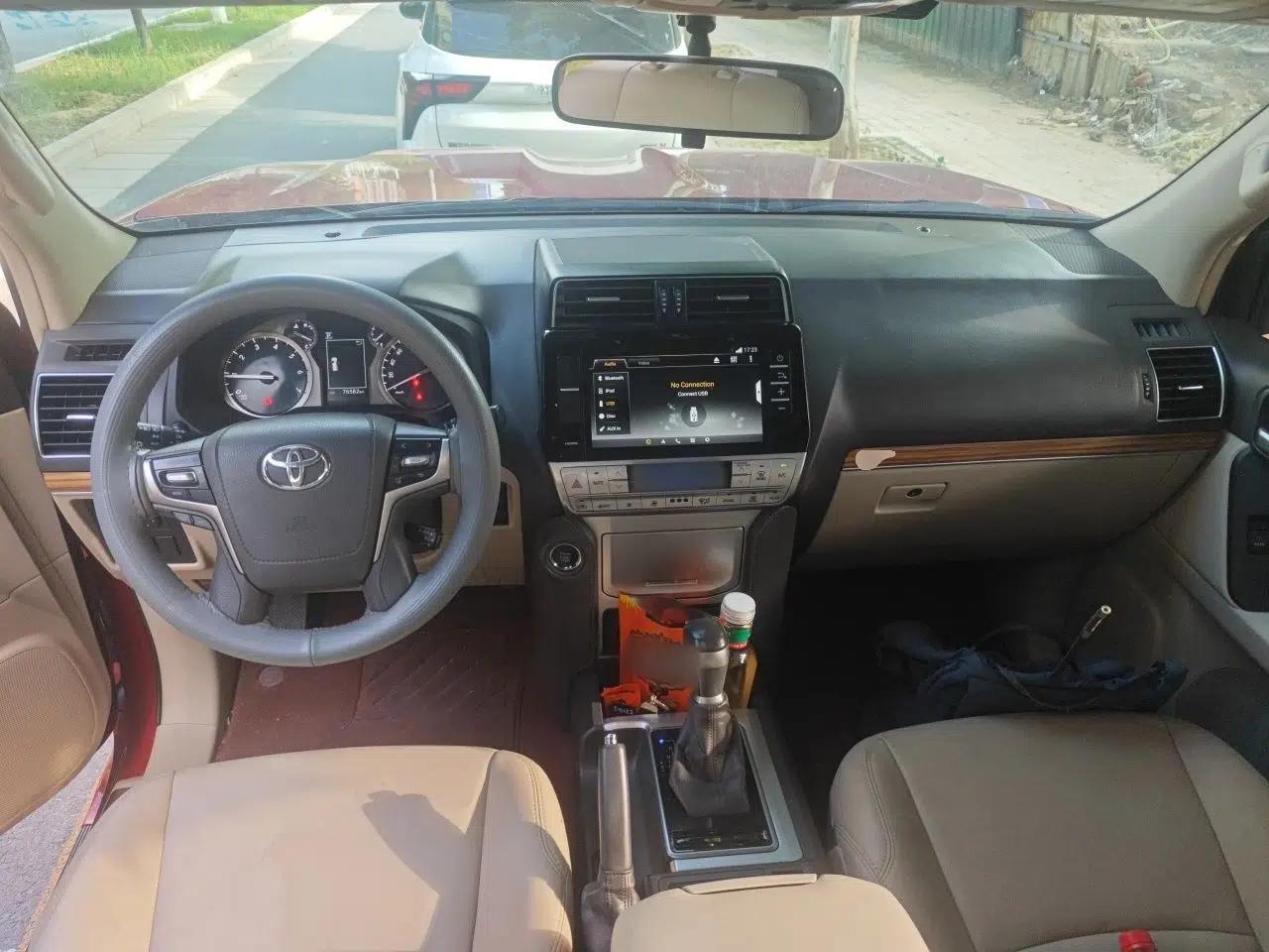 Toyota Prado Toyota Prado 2018 Automatic 4.0 Petrol 7‑Seater with Sunroof (Parallel Import) — миниатюра 9