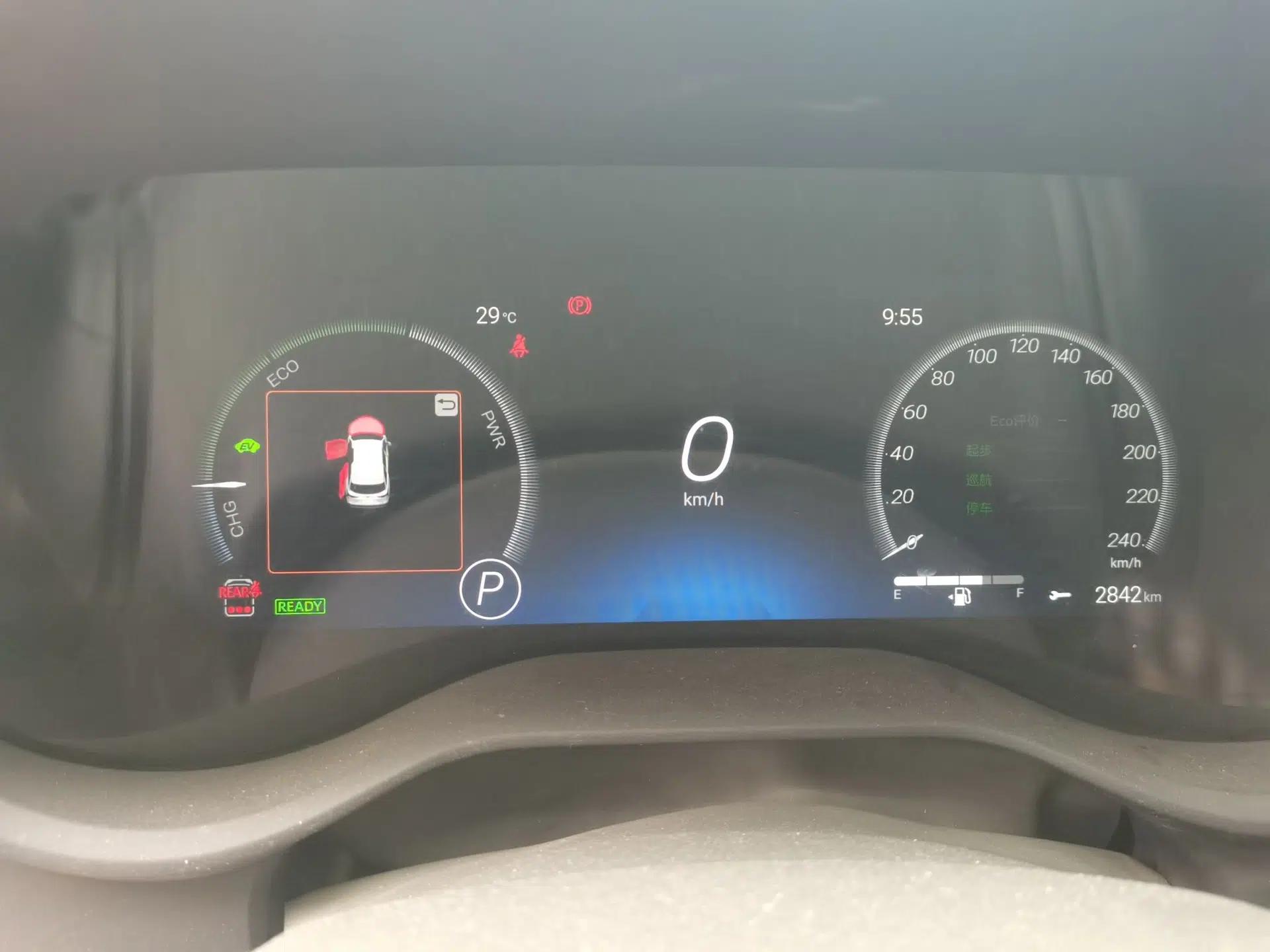 Toyota SIENNA 2021 2.5L Hybrid Platinum Edition — миниатюра 11