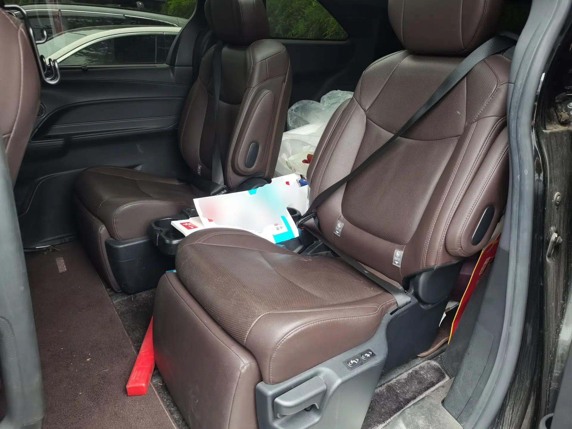 Toyota SIENNA 2021 2.5L Hybrid Platinum Edition — миниатюра 17