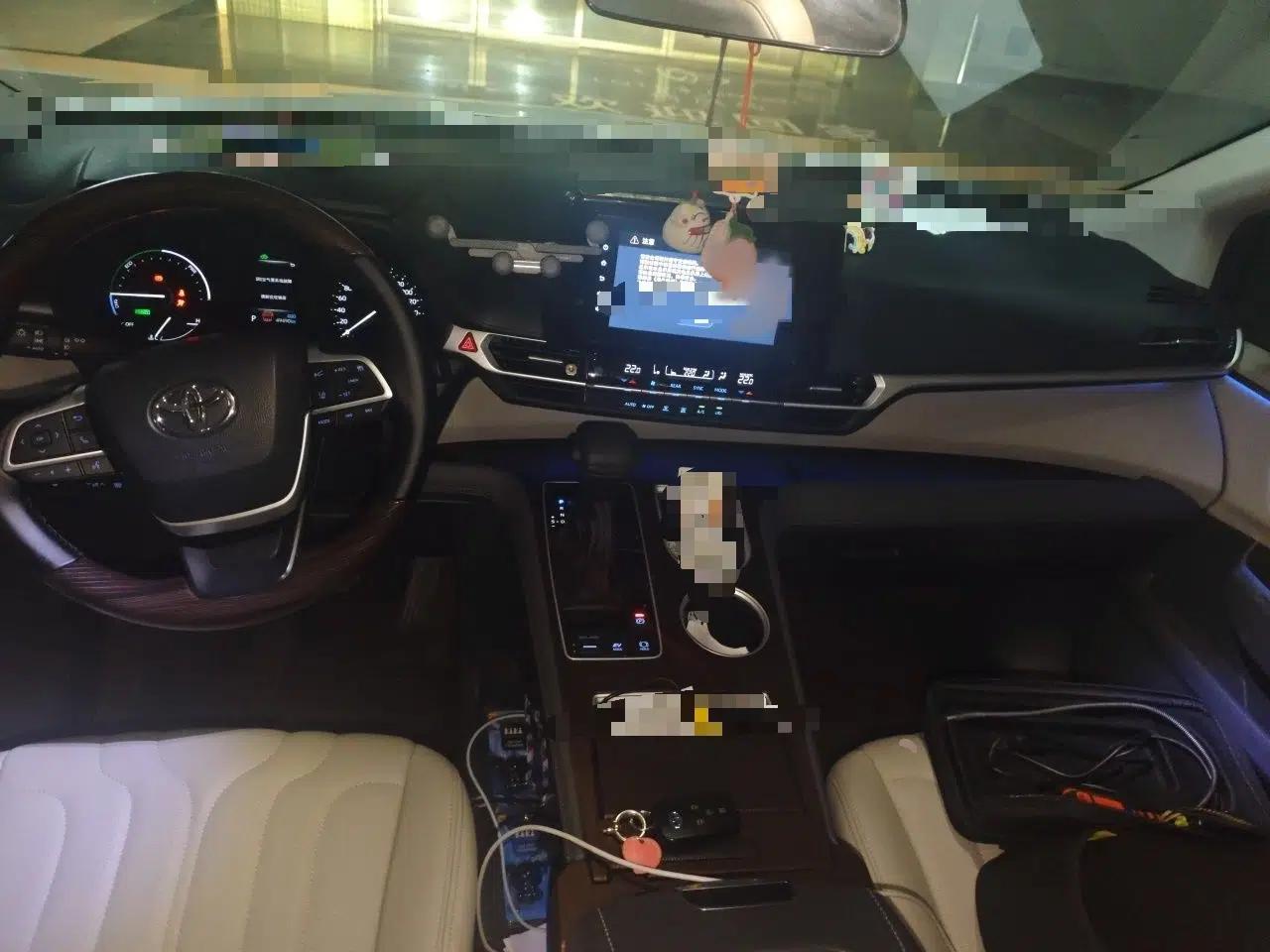 Toyota SIENNA 2021 2.5L Hybrid Comfort Edition — миниатюра 18