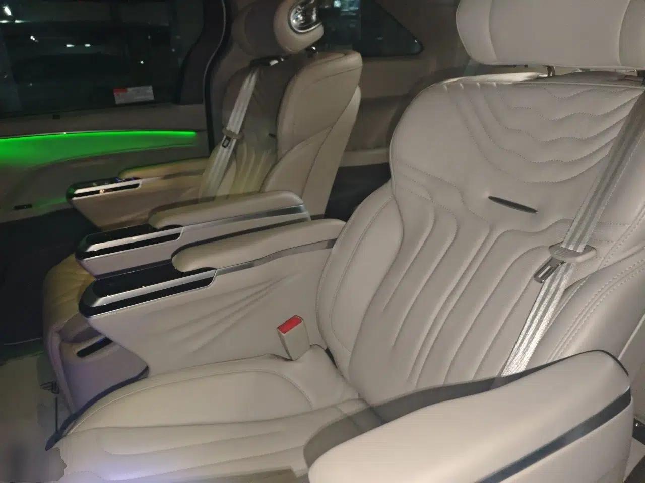 Toyota SIENNA 2021 2.5L Hybrid Comfort Edition — миниатюра 20