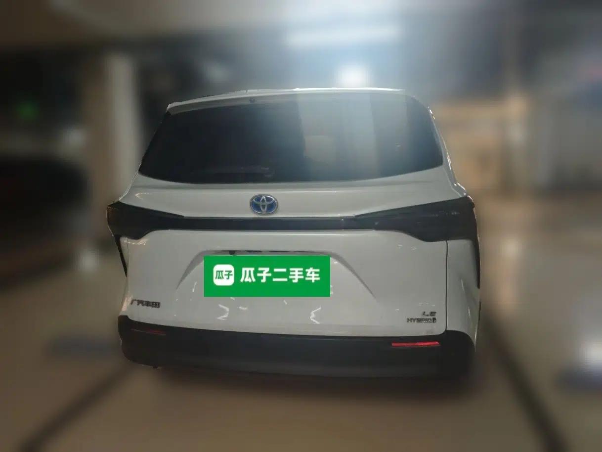 Toyota SIENNA 2021 2.5L Hybrid Comfort Edition — миниатюра 5