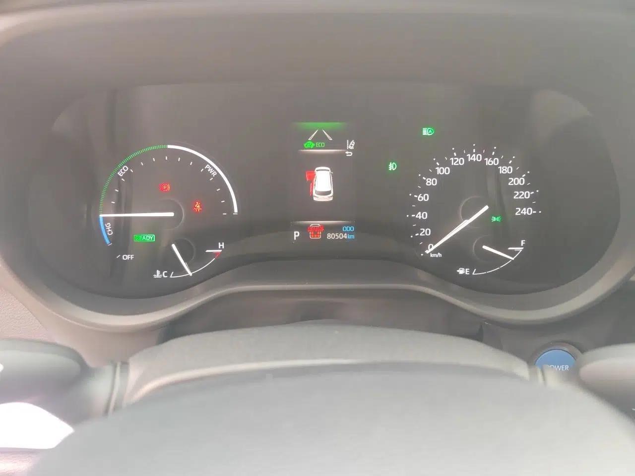 Toyota SIENNA 2023 2.5L Hybrid Deluxe Edition — миниатюра 12