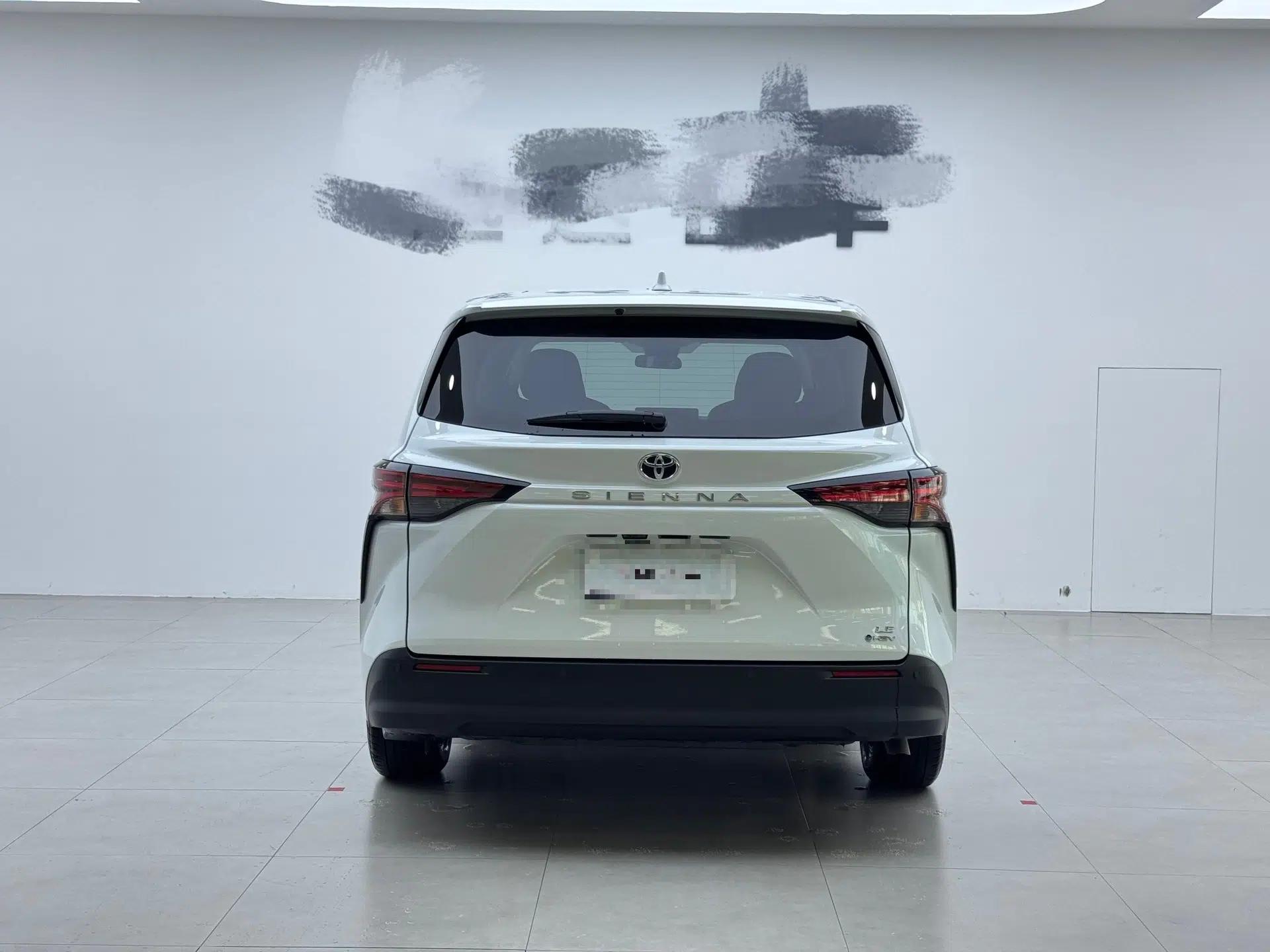 Toyota SIENNA 2024 2.5L Hybrid Comfort Edition — миниатюра 12