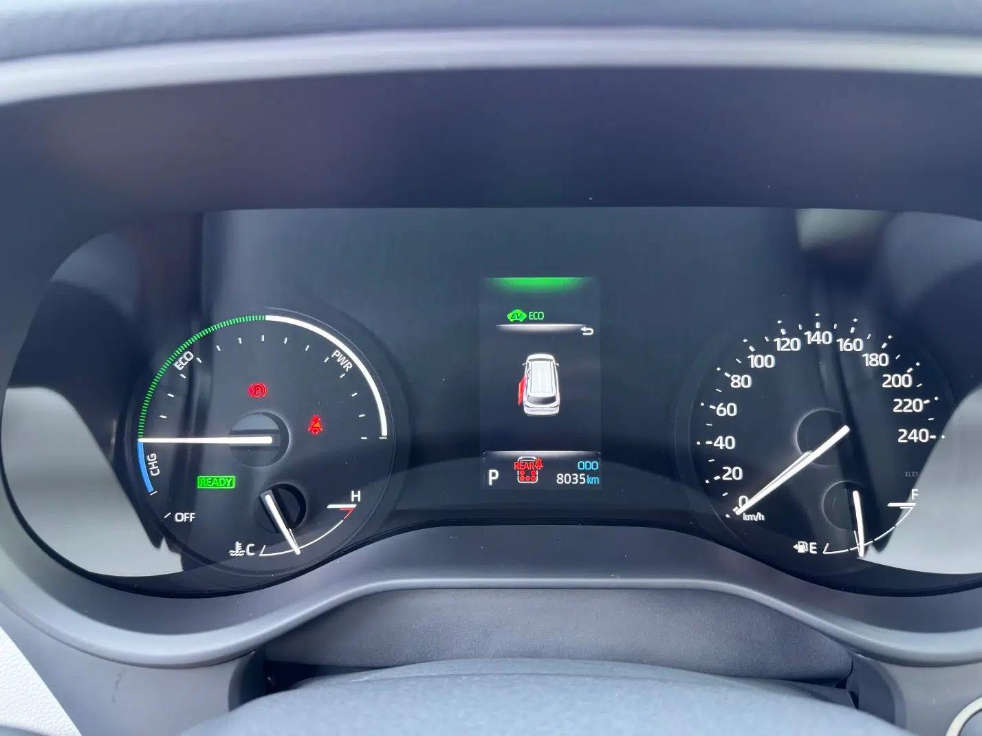 Toyota SIENNA 2024 2.5L Hybrid Comfort Edition — миниатюра 8