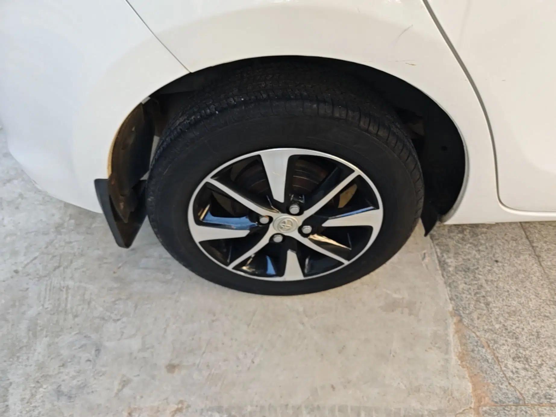 Toyota YARiS L Zhi Xuan 2015 1.5E Automatic Charm Edition — миниатюра 11