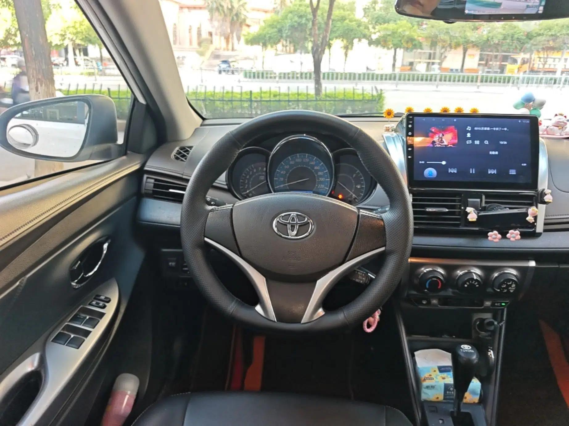 Toyota YARiS L Zhi Xuan 2015 1.5E Automatic Charm Edition — миниатюра 13
