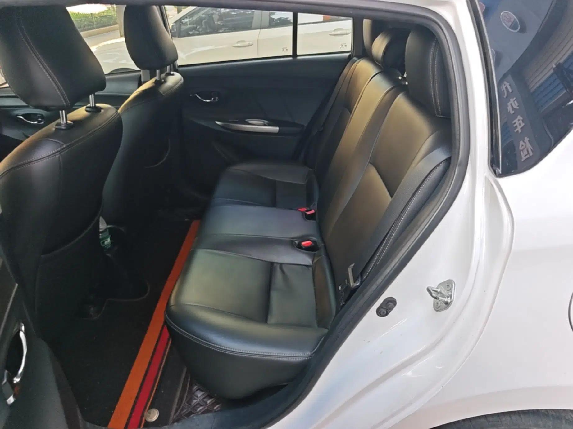 Toyota YARiS L Zhi Xuan 2015 1.5E Automatic Charm Edition — миниатюра 20