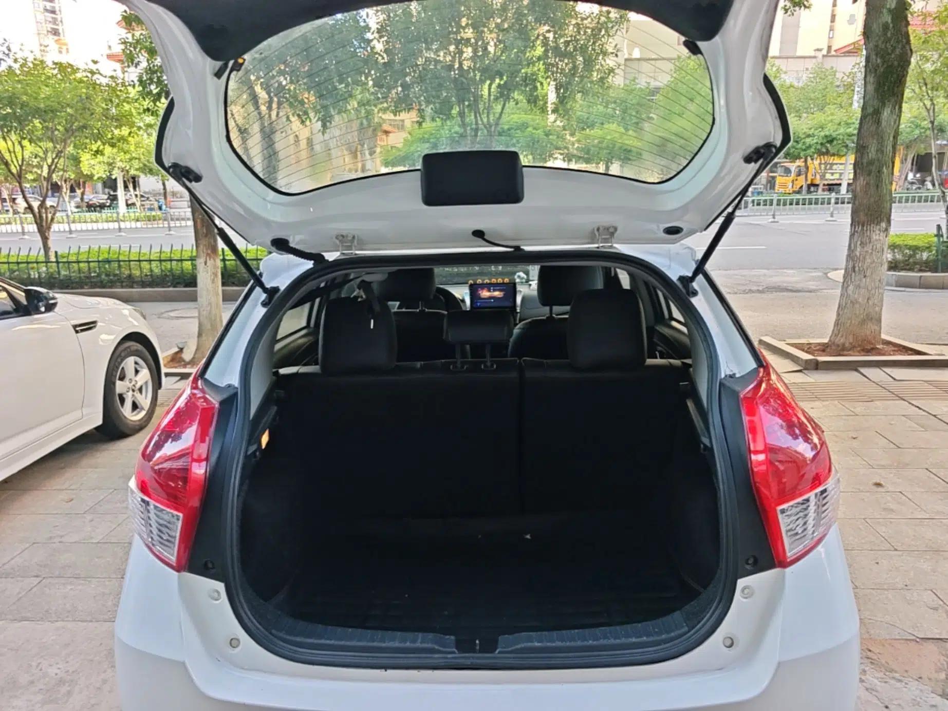 Toyota YARiS L Zhi Xuan 2015 1.5E Automatic Charm Edition — миниатюра 22