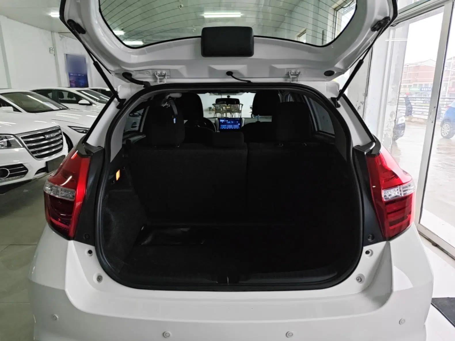 Toyota YARiS L Zhi Xuan 2016 Revised 1.5E CVT Charming Edition — миниатюра 27