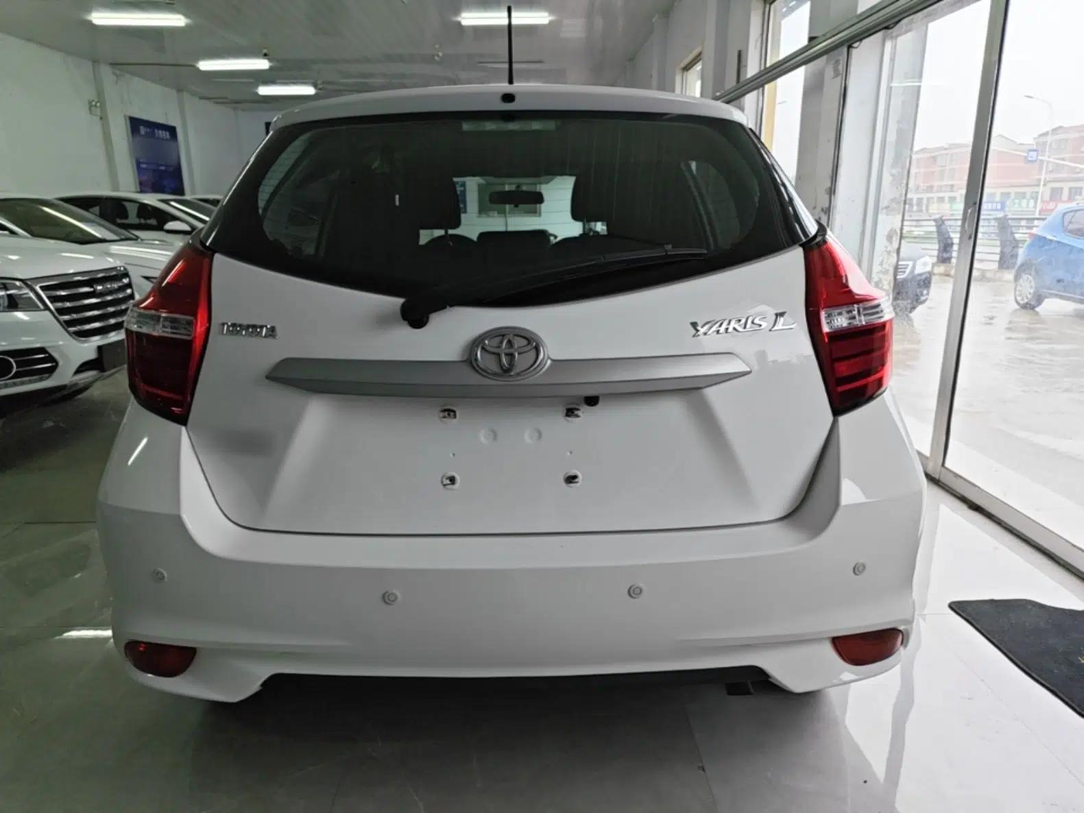 Toyota YARiS L Zhi Xuan 2016 Revised 1.5E CVT Charming Edition — миниатюра 5