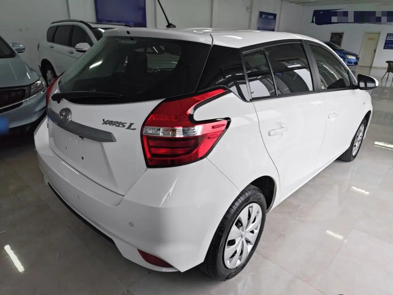 Toyota YARiS L Zhi Xuan 2016 Revised 1.5E CVT Charming Edition — миниатюра 6