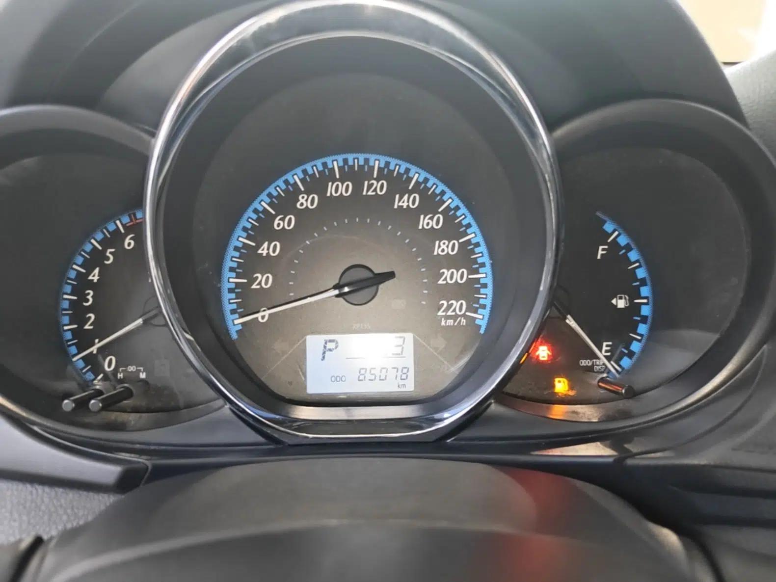 Toyota YARiS L Zhi Xuan 2016 Revised 1.5E CVT Charming Edition — миниатюра 14