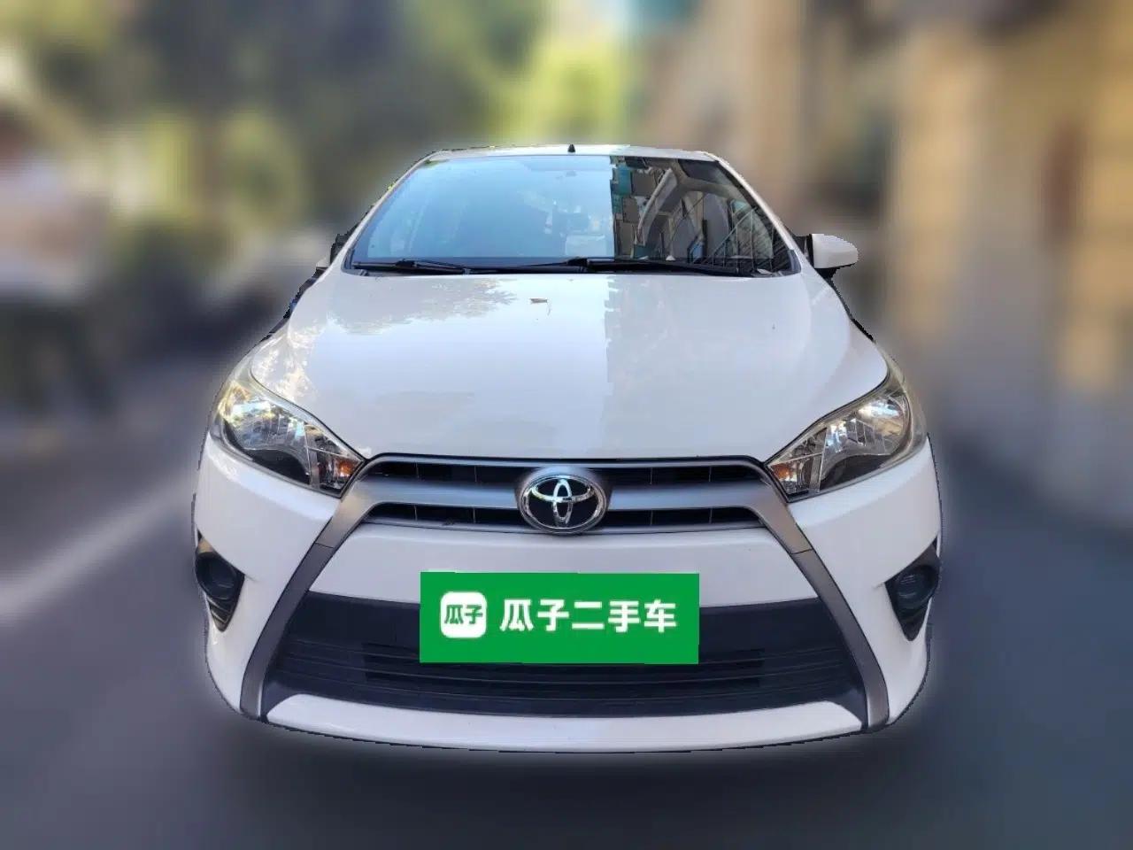 Toyota YARiS L Zhi Xuan 2015 1.5E Automatic Charm Edition — миниатюра 2