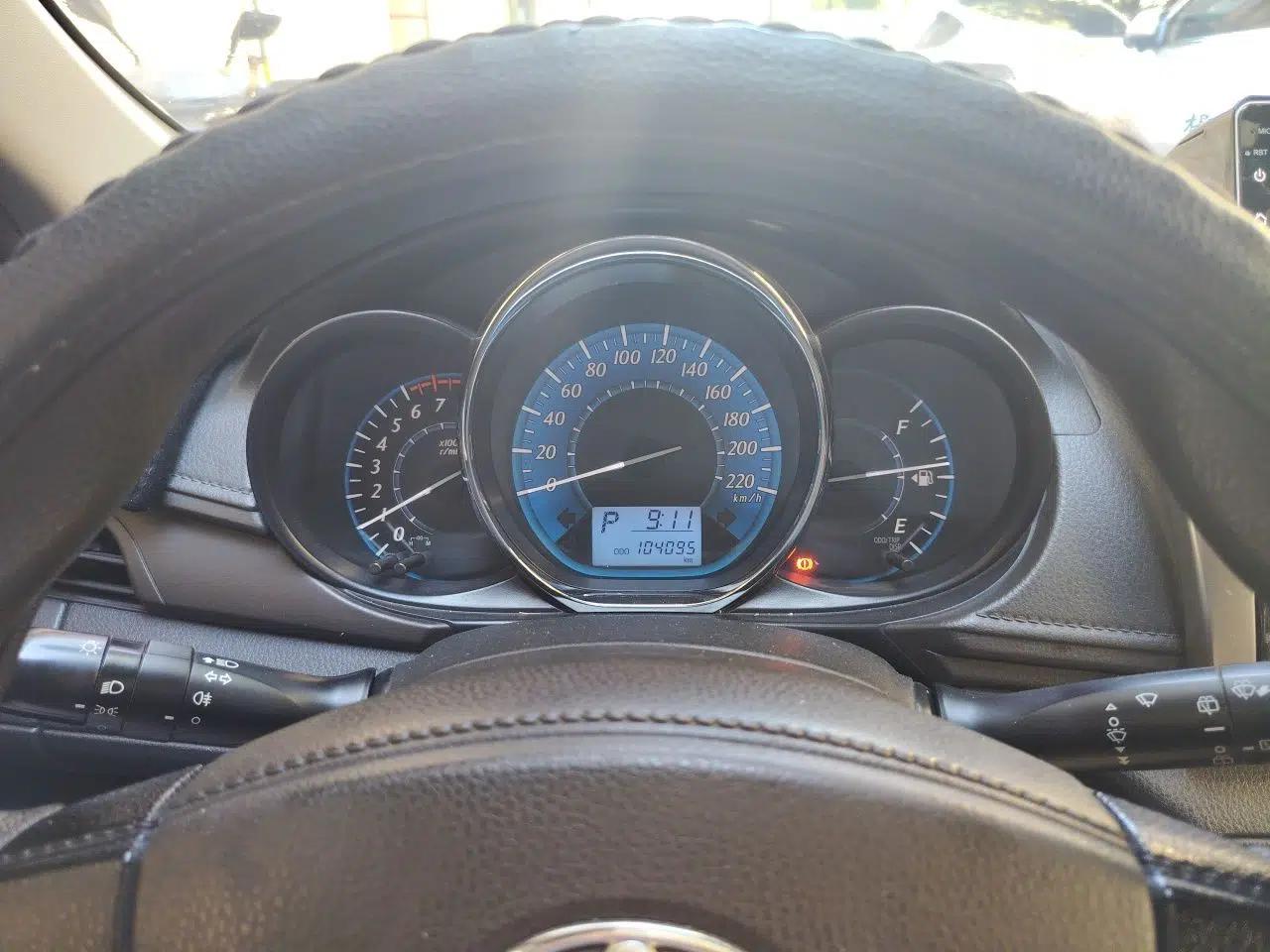 Toyota YARiS L Zhi Xuan 2015 1.5E Automatic Charm Edition — миниатюра 11