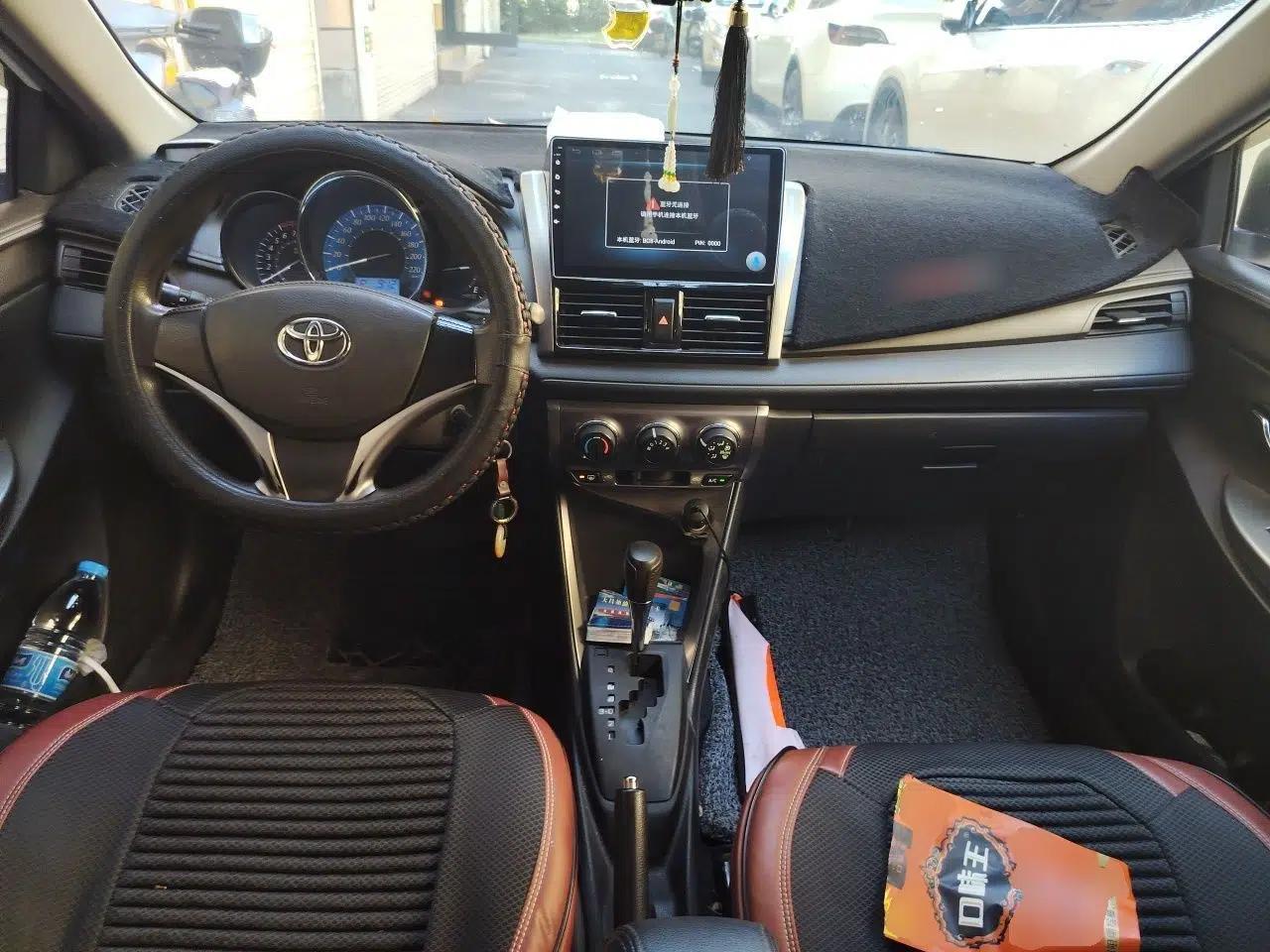 Toyota YARiS L Zhi Xuan 2015 1.5E Automatic Charm Edition — миниатюра 9
