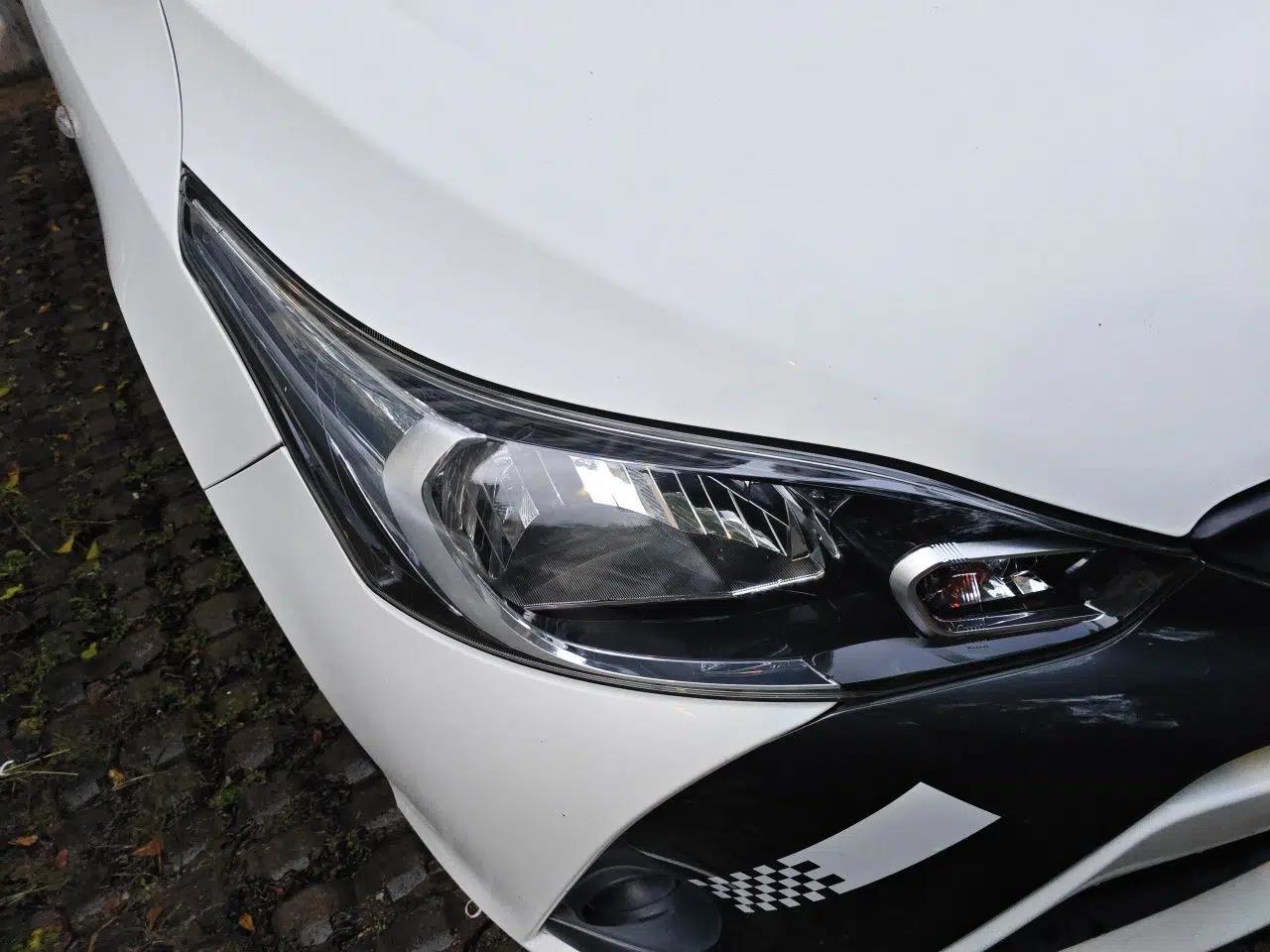 Toyota YARiS L Zhi Xuan 2017 1.5E CVT Enhanced Performance Edition — миниатюра 7