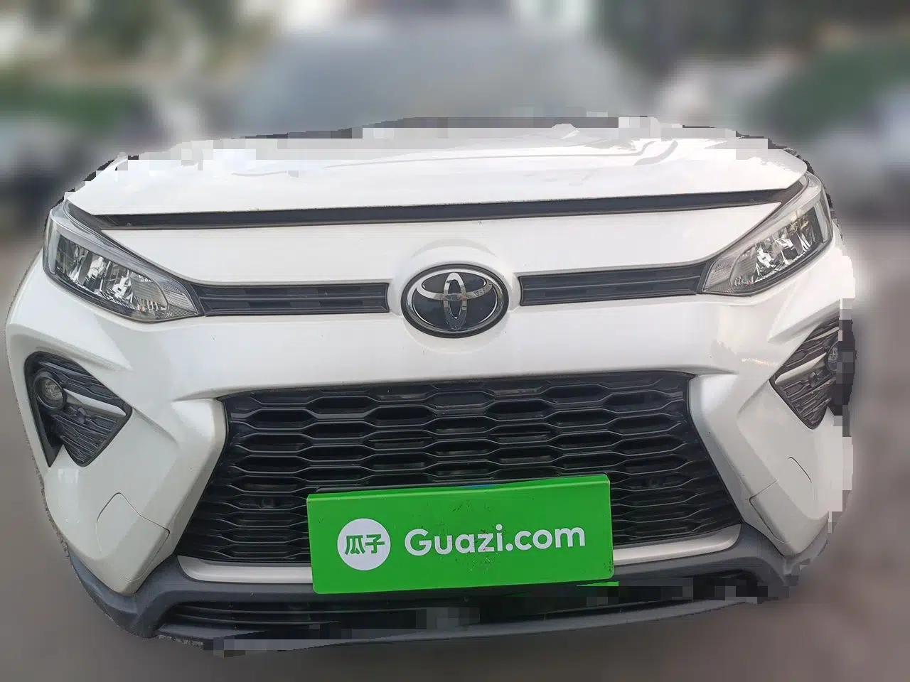 Toyota Wildlander 2021 2.0L CVT Two-Wheel Drive Luxury Edition — миниатюра 2
