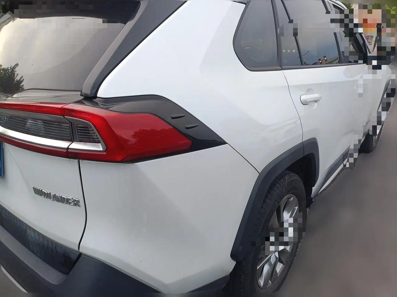 Toyota Wildlander 2021 2.0L CVT Two-Wheel Drive Luxury Edition — миниатюра 4