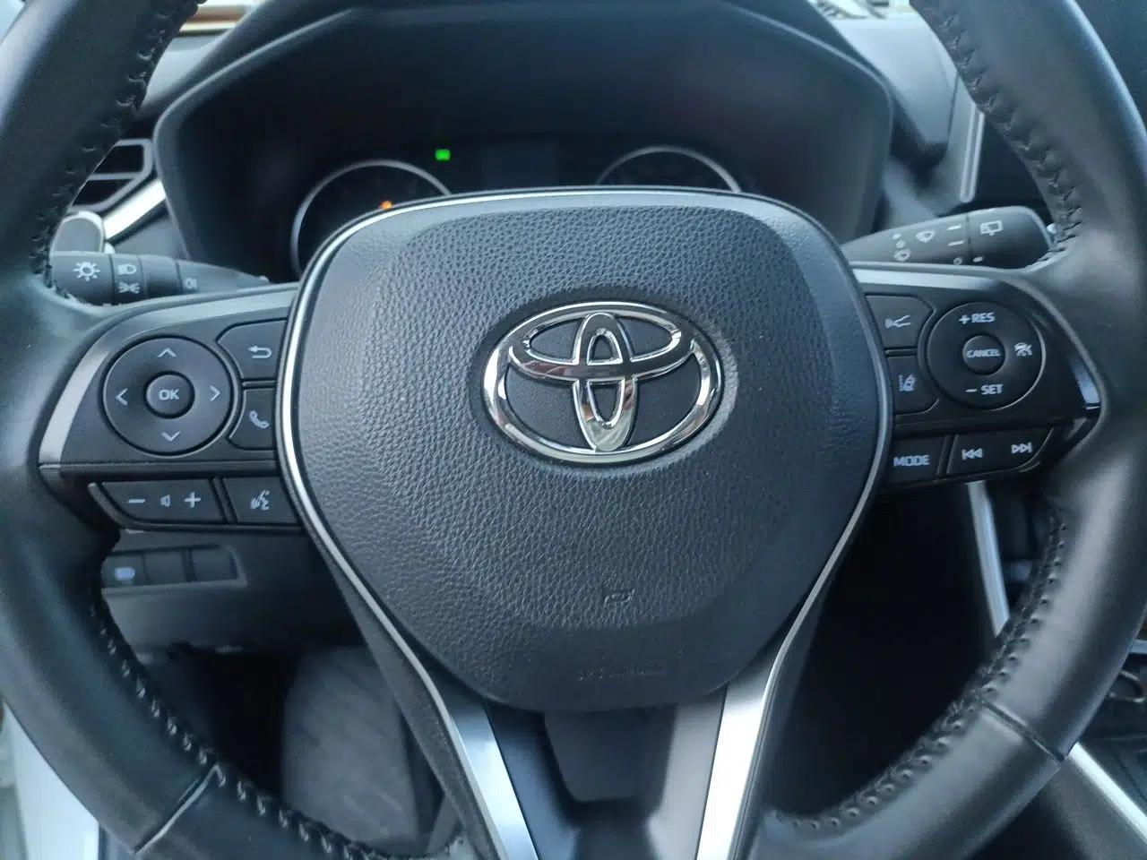 Toyota Wildlander 2021 2.0L CVT Two-Wheel Drive Luxury Edition — миниатюра 7