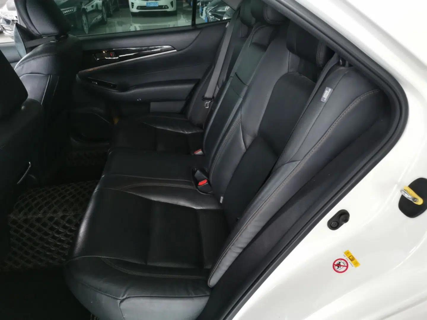 Toyota Crown 2018 2.0T Fashion Edition — миниатюра 20
