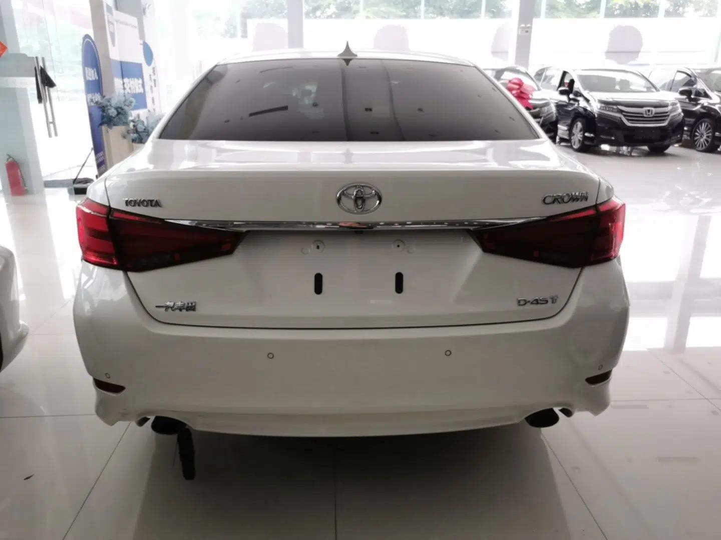 Toyota Crown 2018 2.0T Fashion Edition — миниатюра 5