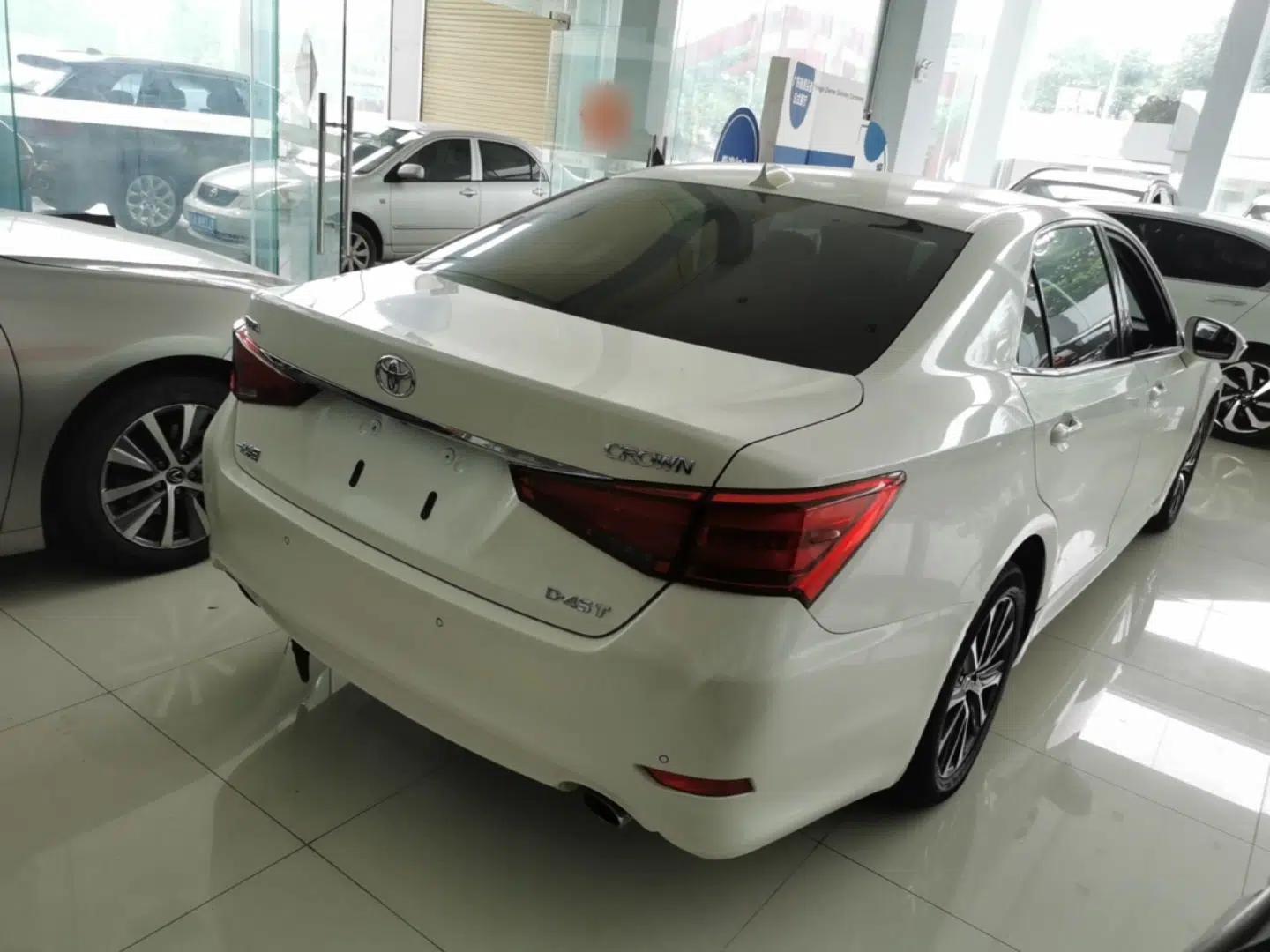 Toyota Crown 2018 2.0T Fashion Edition — миниатюра 6
