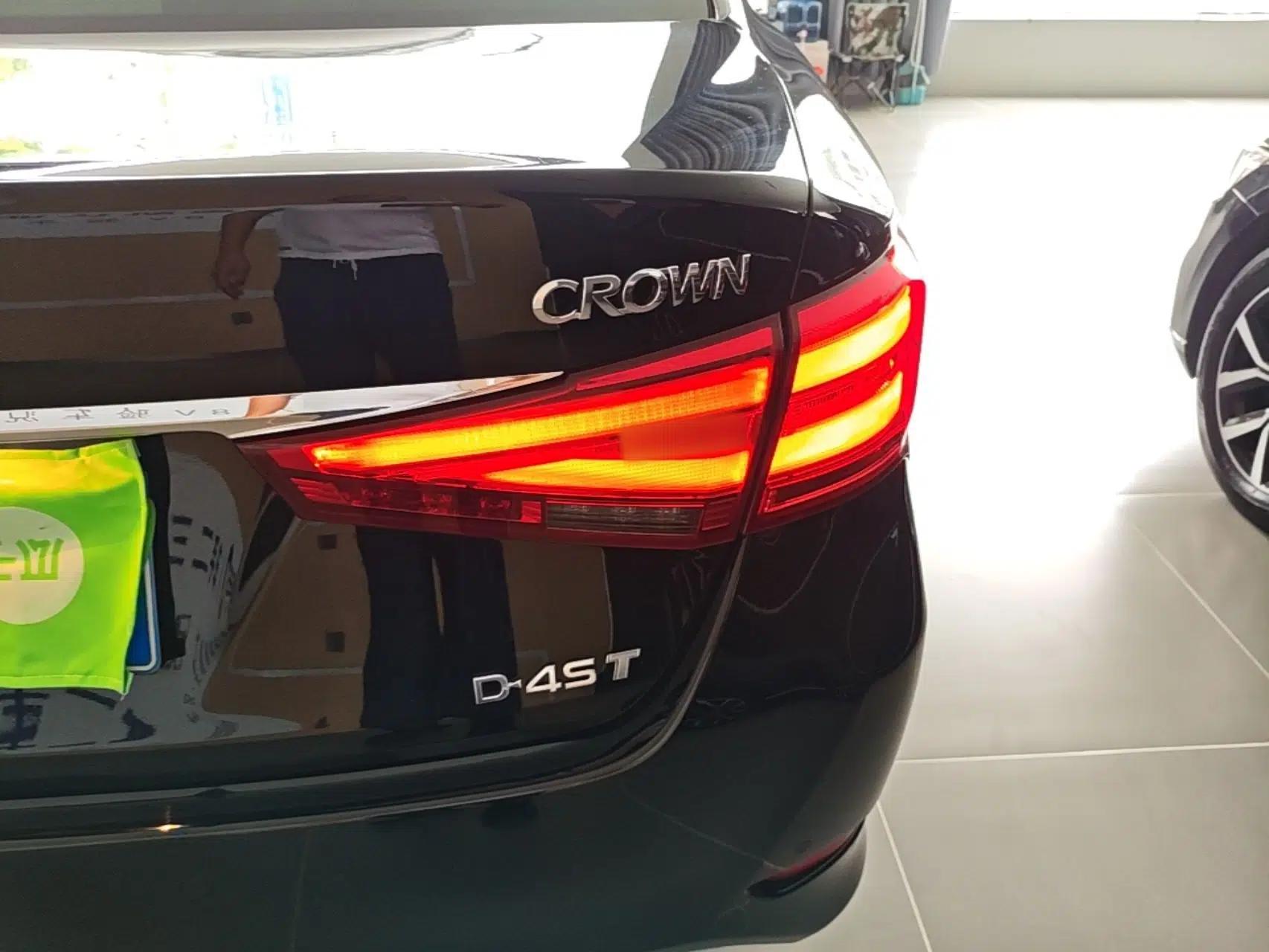Toyota Crown 2018 2.0T Fashion Edition — миниатюра 9