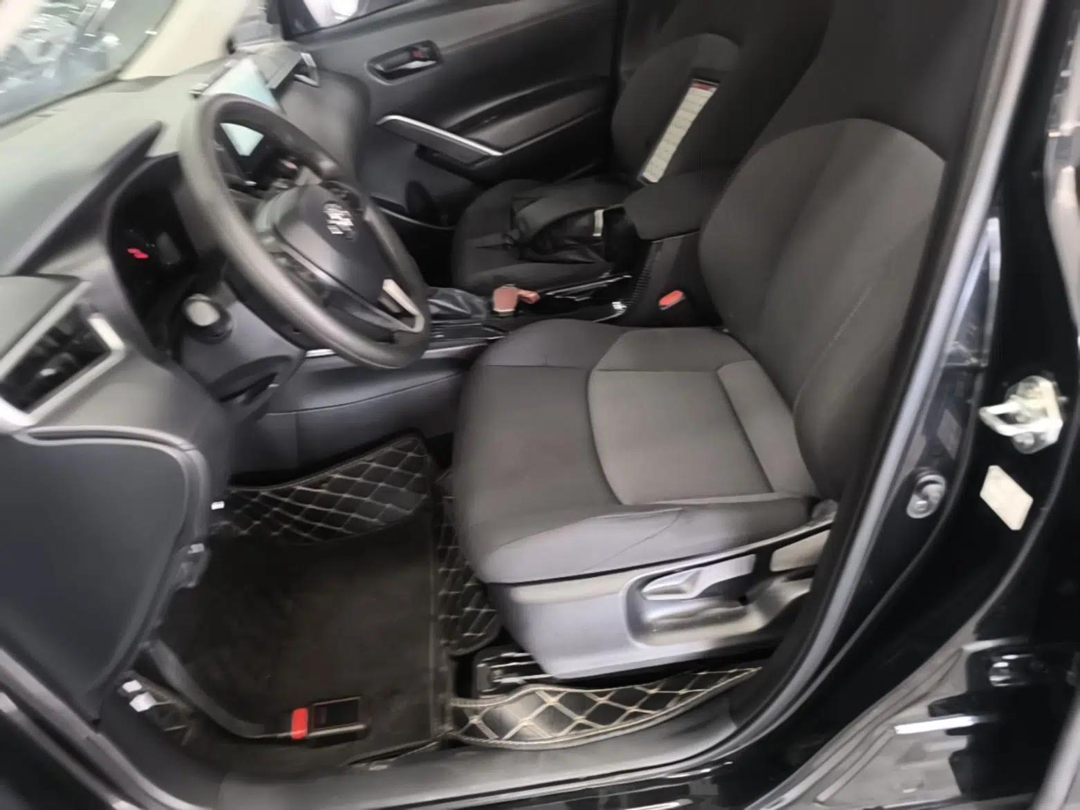 Toyota FRONTLANDER 2023 2.0L CVT Elite Edition — миниатюра 17