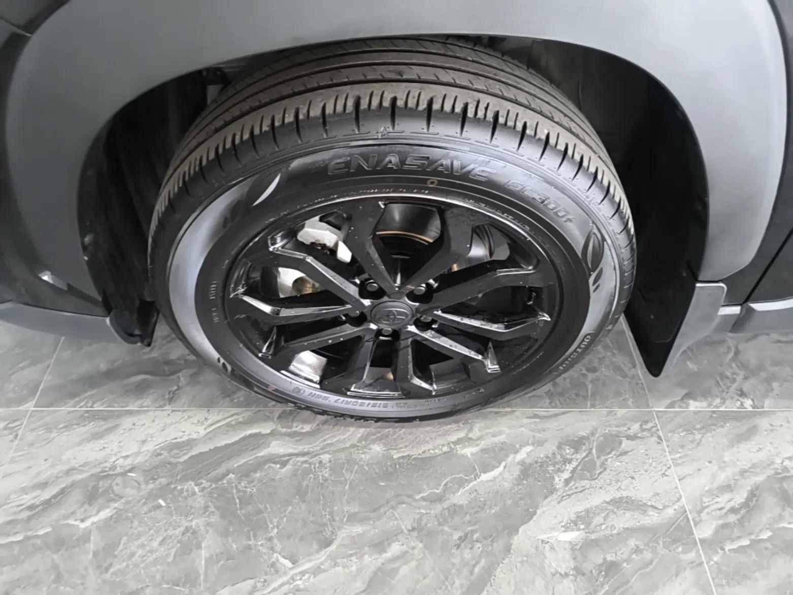 Toyota FRONTLANDER 2023 2.0L CVT Elite Edition — миниатюра 10