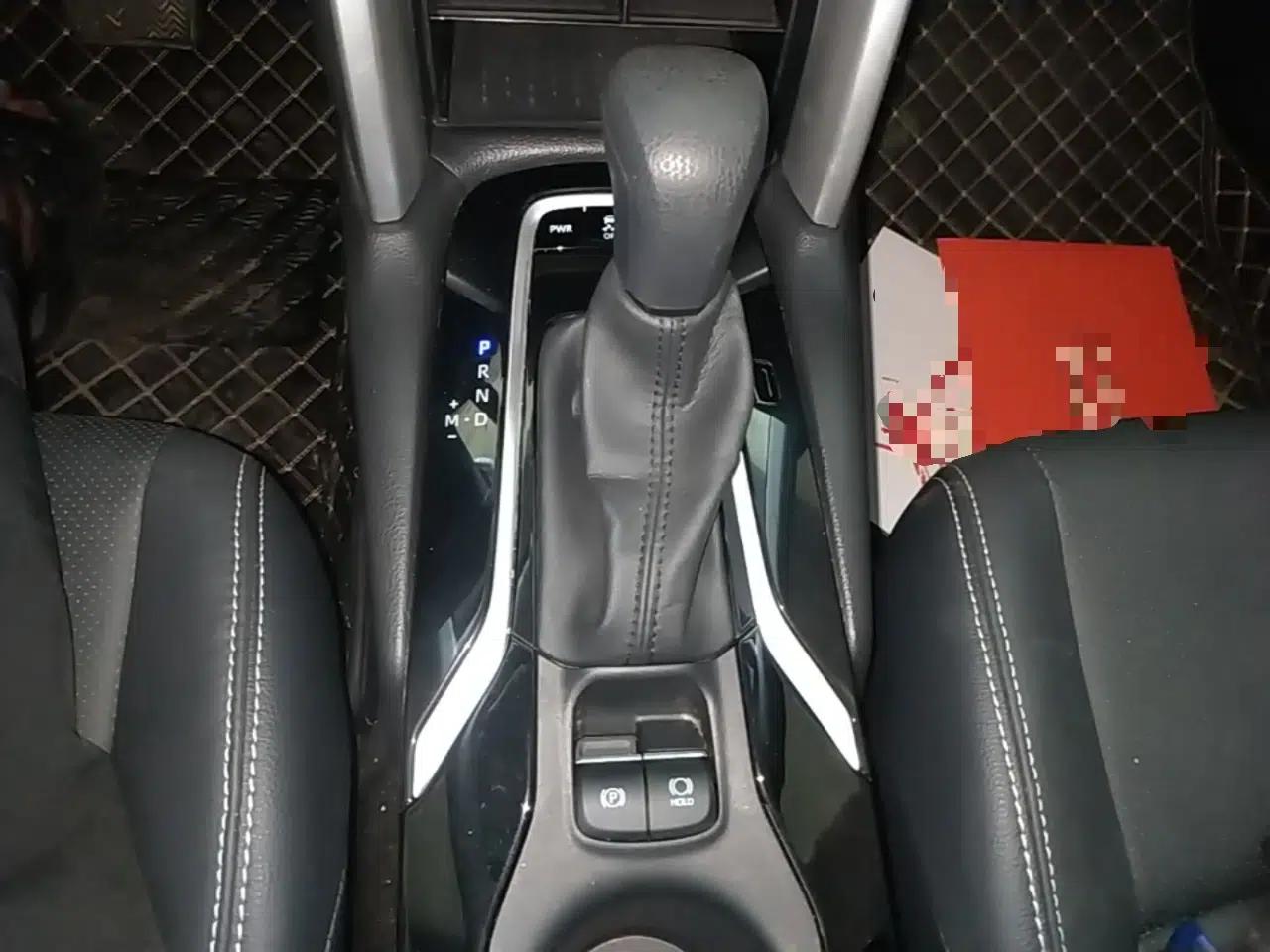 Toyota FRONTLANDER 2024 2.0L CVT Elite Plus Edition — миниатюра 16