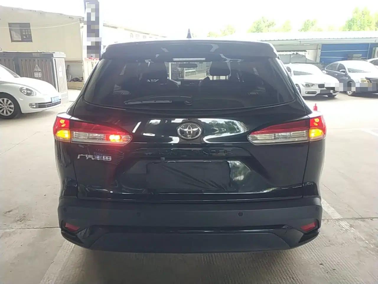 Toyota FRONTLANDER 2024 2.0L CVT Elite Plus Edition — миниатюра 5