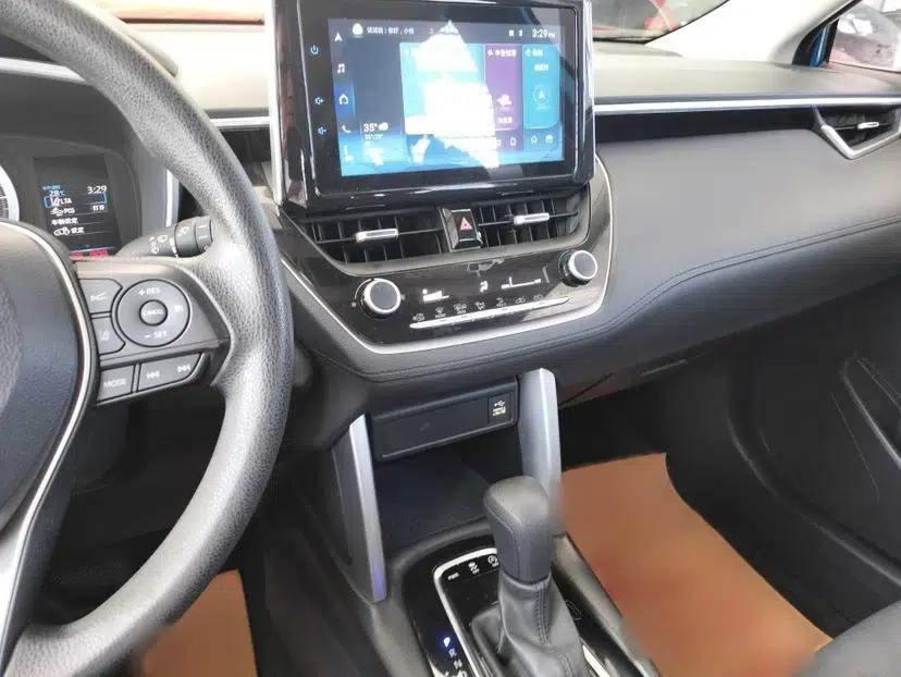 Toyota FRONTLANDER 2022 2.0L CVT Luxury PLUS Edition — миниатюра 12