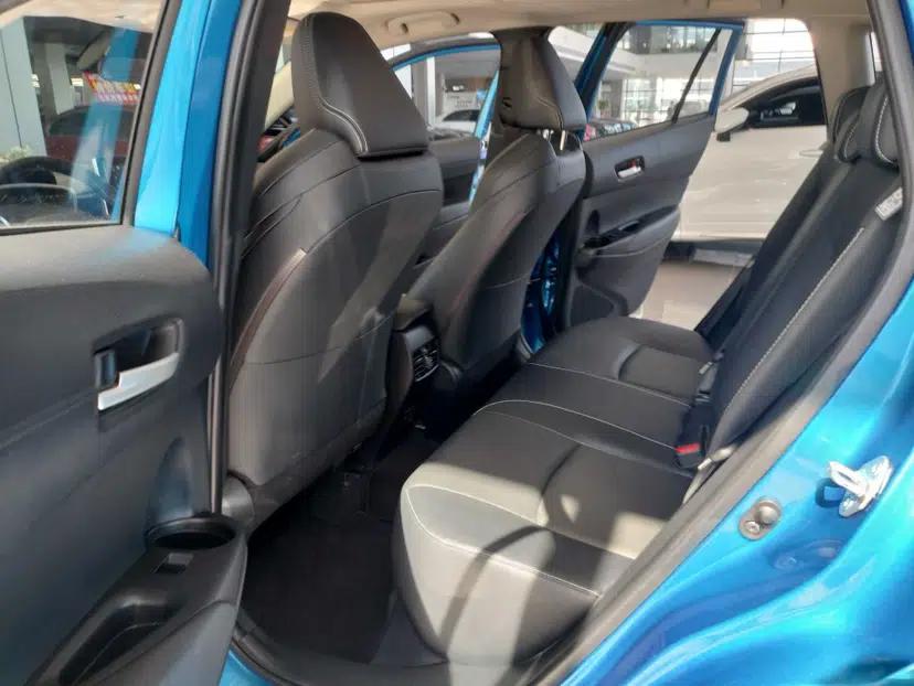 Toyota FRONTLANDER 2022 2.0L CVT Luxury PLUS Edition — миниатюра 20