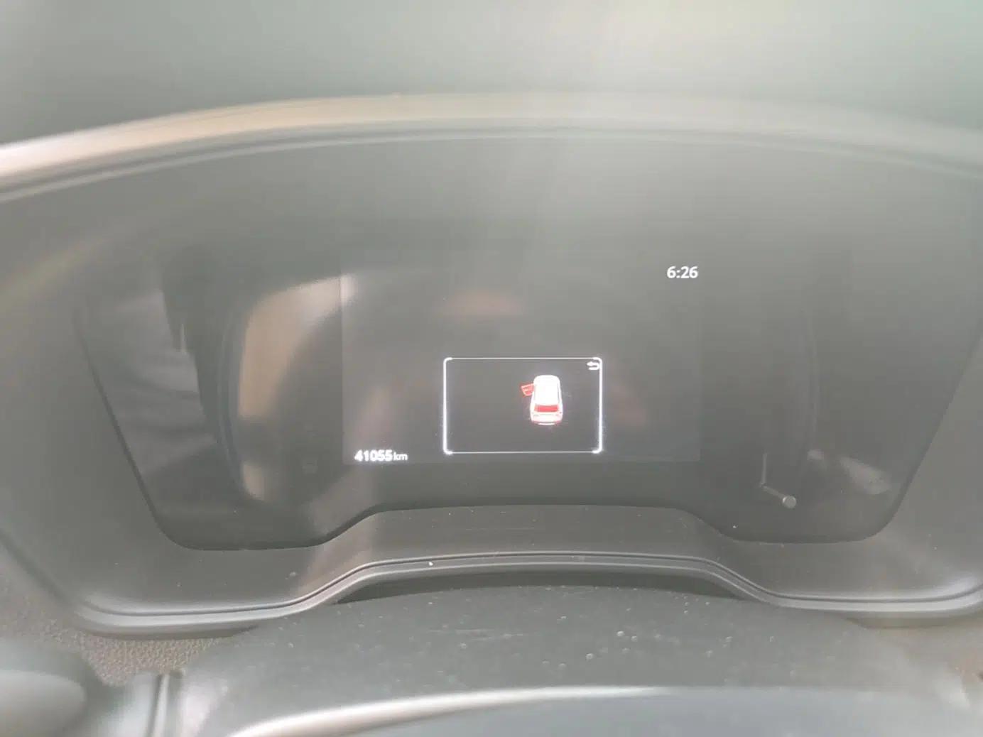Toyota FRONTLANDER 2023 2.0L CVT Leading Edition — миниатюра 14