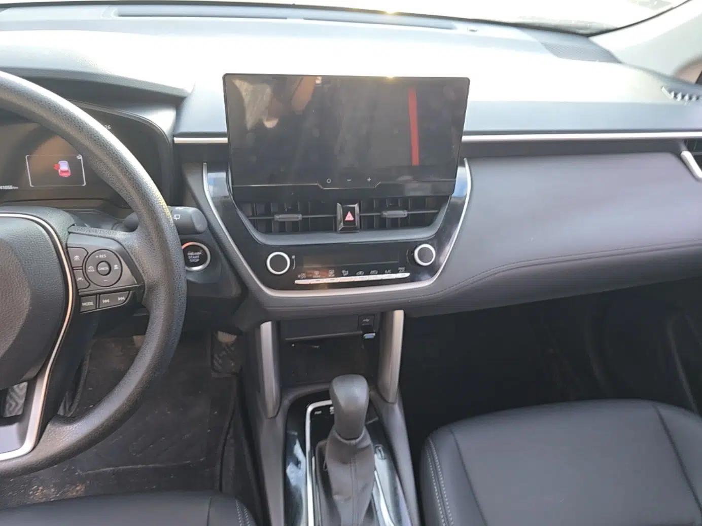 Toyota FRONTLANDER 2023 2.0L CVT Leading Edition — миниатюра 15