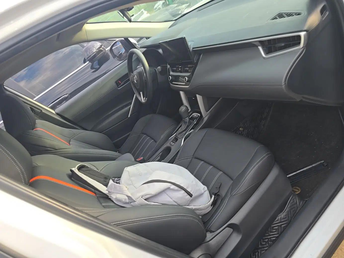 Toyota FRONTLANDER 2023 2.0L CVT Leading Edition — миниатюра 19
