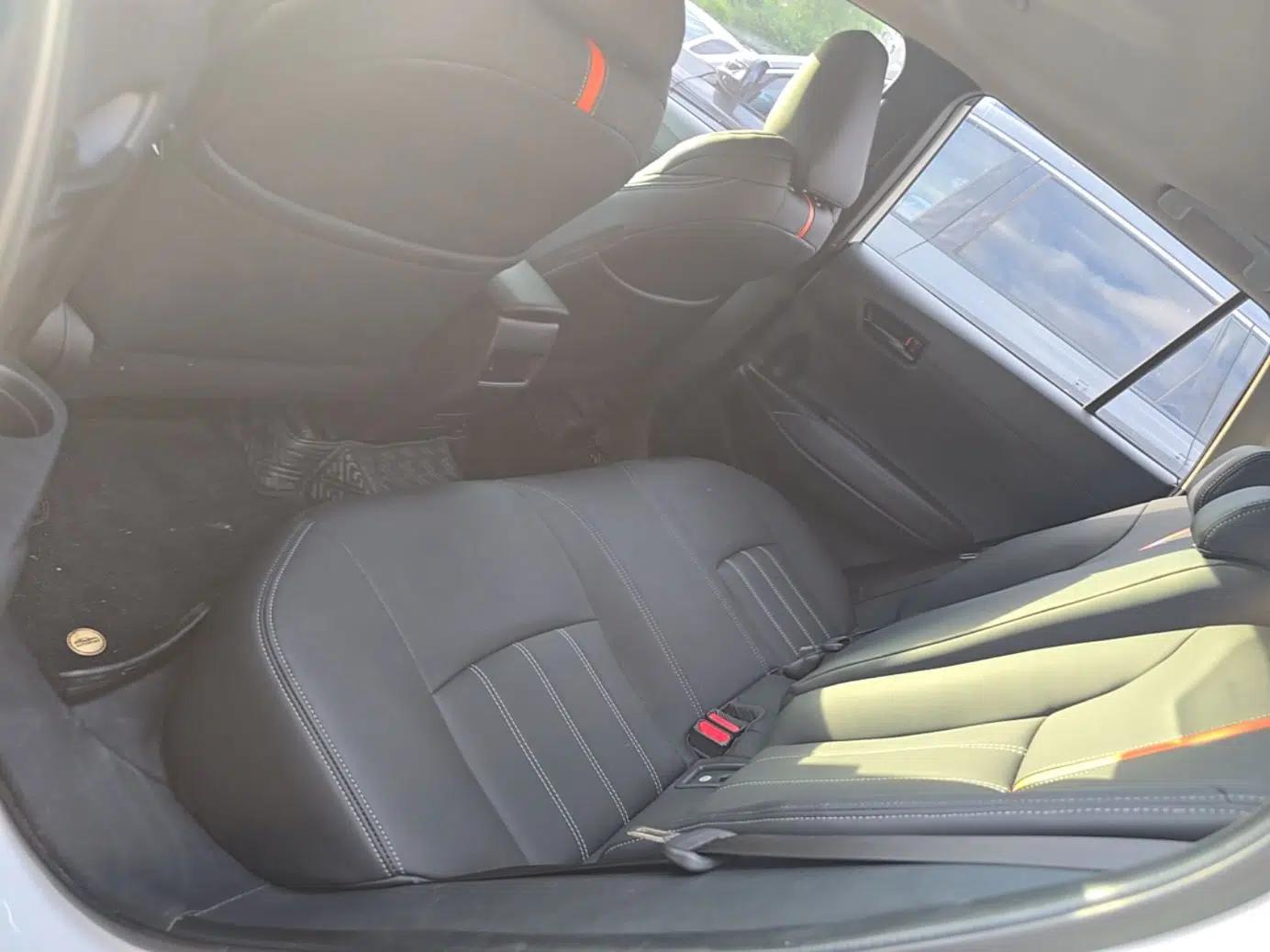 Toyota FRONTLANDER 2023 2.0L CVT Leading Edition — миниатюра 20