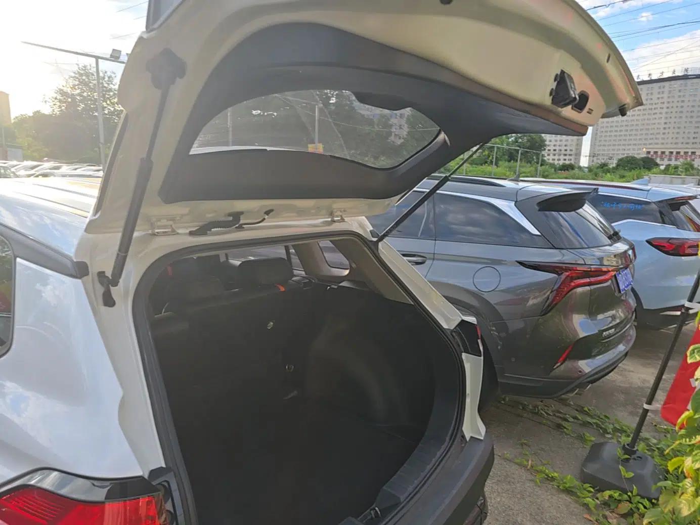Toyota FRONTLANDER 2023 2.0L CVT Leading Edition — миниатюра 22