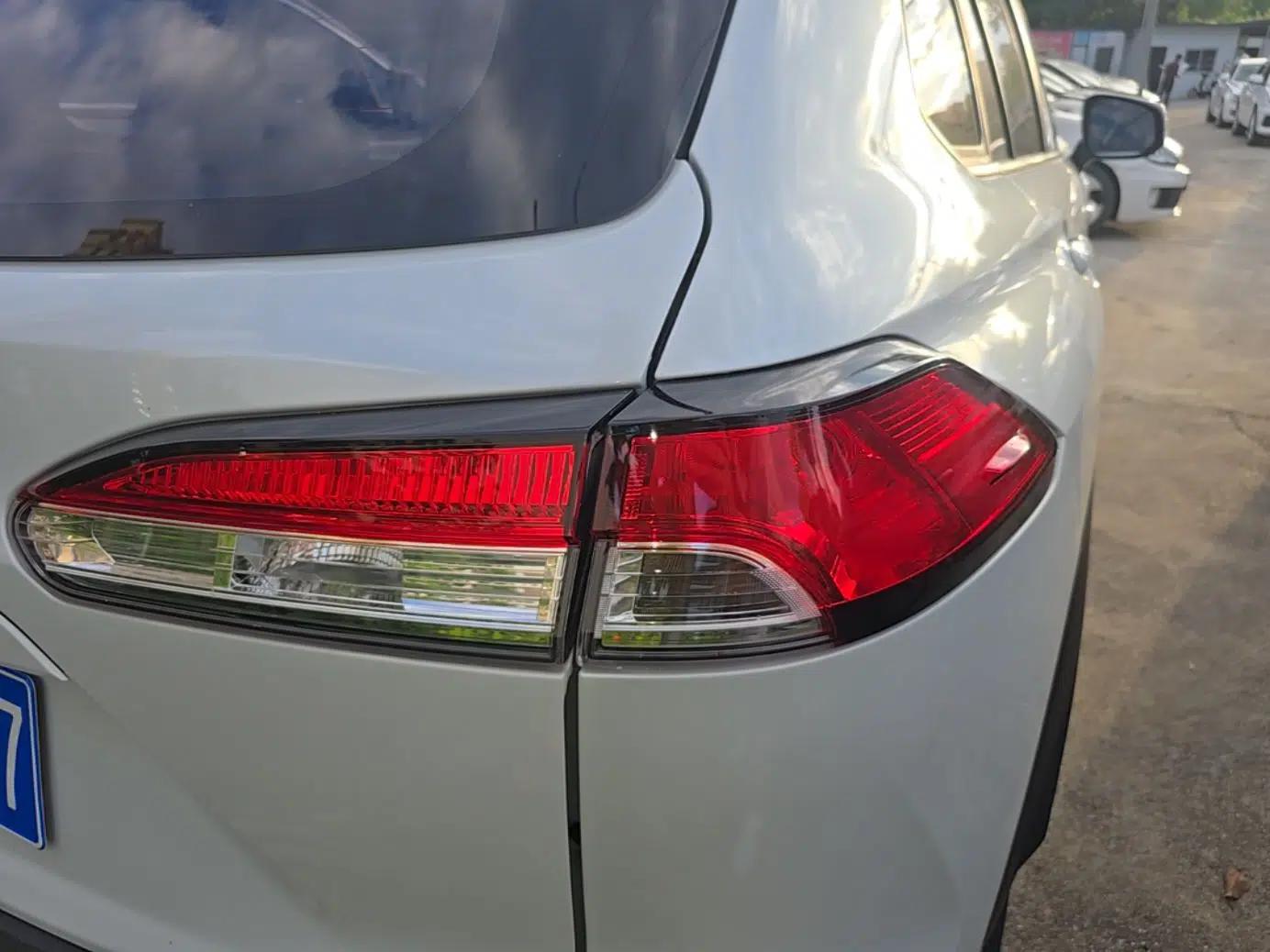 Toyota FRONTLANDER 2023 2.0L CVT Leading Edition — миниатюра 9
