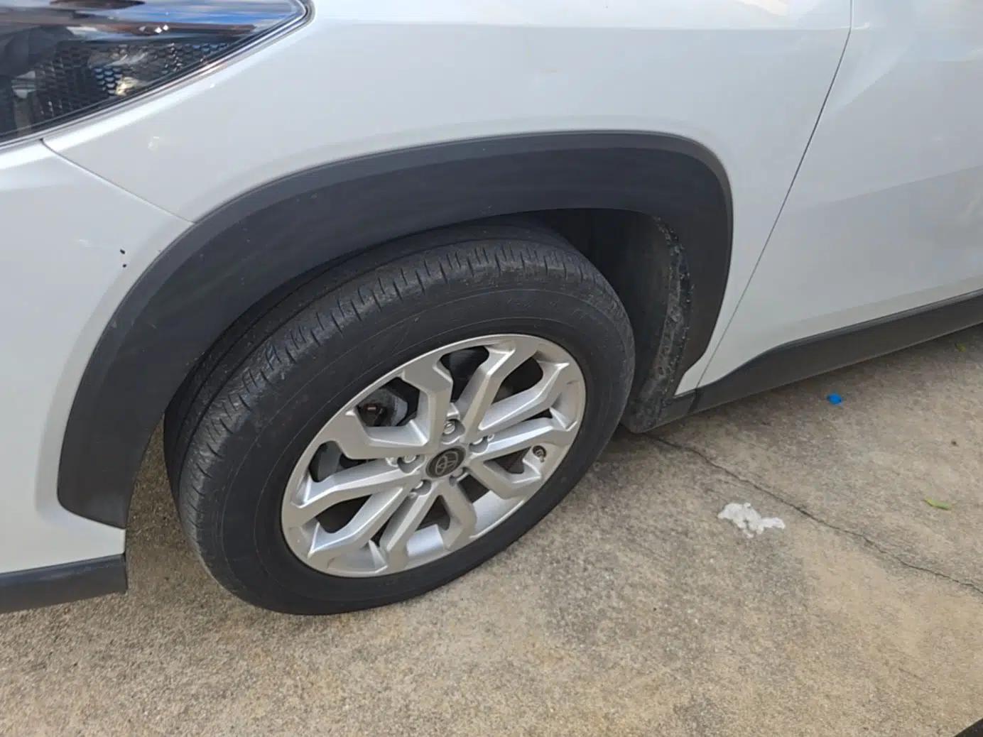 Toyota FRONTLANDER 2023 2.0L CVT Leading Edition — миниатюра 10