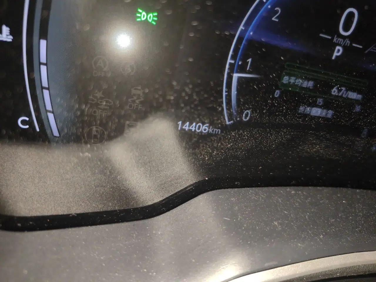 Toyota FRONTLANDER 2023 2.0L CVT Luxury Edition — миниатюра 12