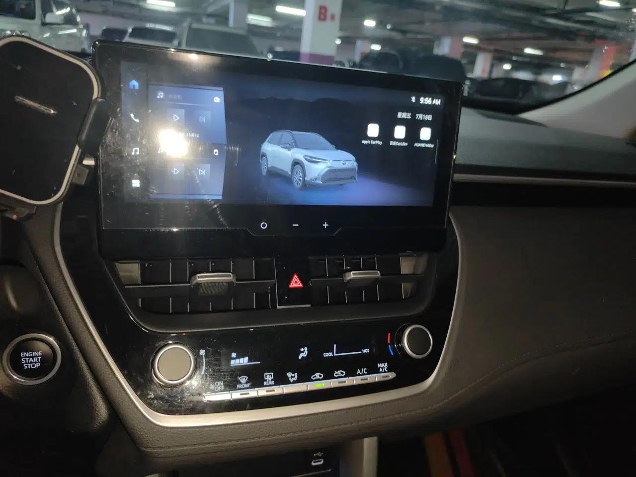 Toyota FRONTLANDER 2023 2.0L CVT Luxury Edition — миниатюра 13