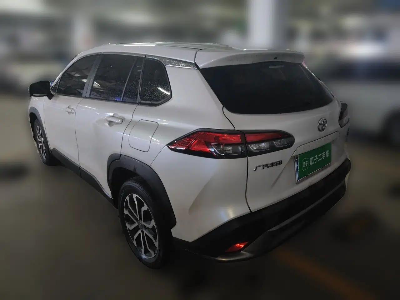 Toyota FRONTLANDER 2023 2.0L CVT Luxury Edition — миниатюра 4