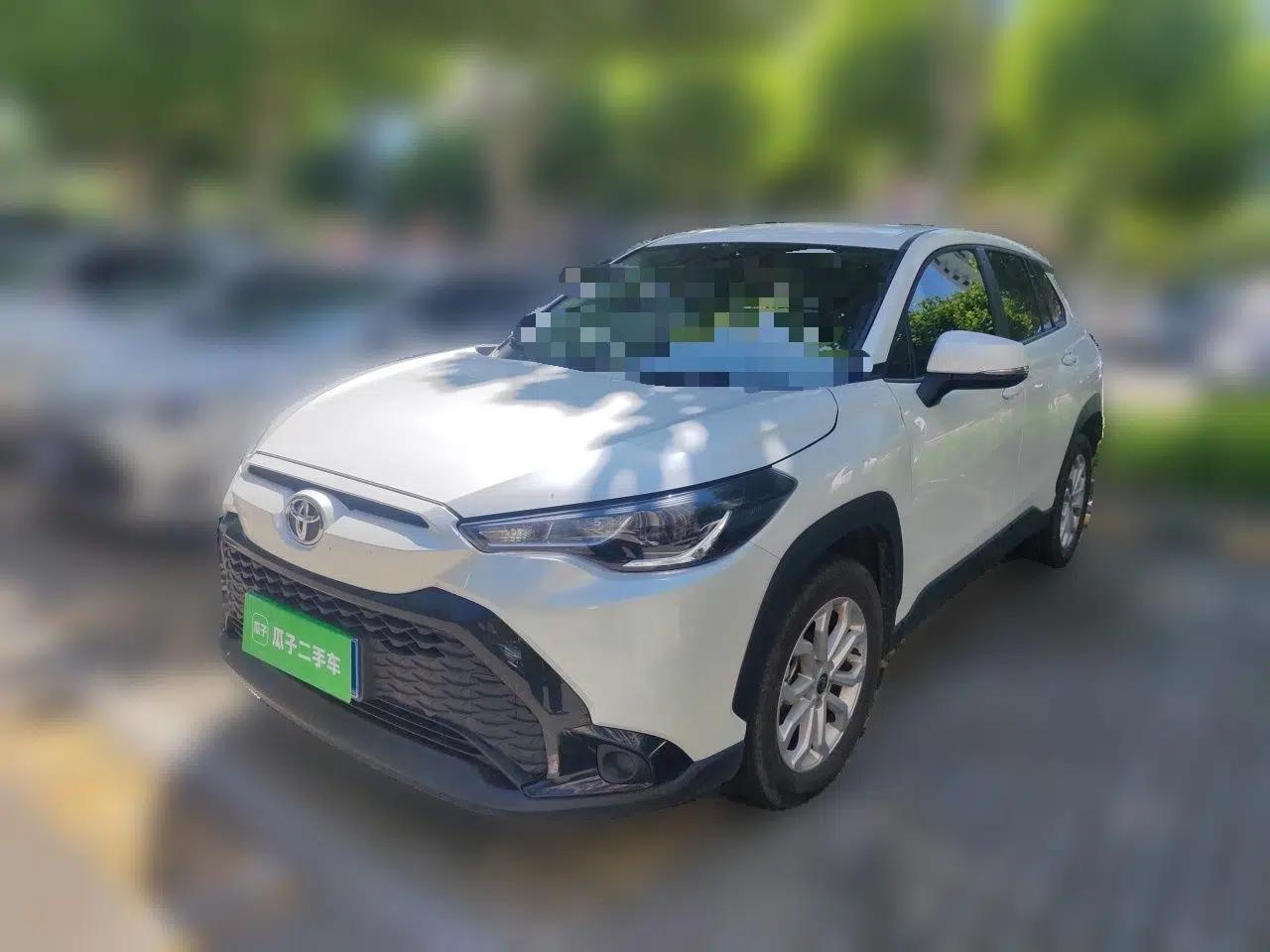 Toyota FRONTLANDER 2024 2.0L CVT Elite Plus Edition — миниатюра 1