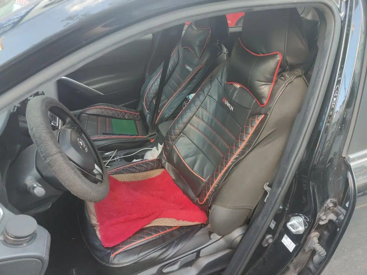 Toyota FRONTLANDER 2023 2.0L CVT Leading Edition — миниатюра 15