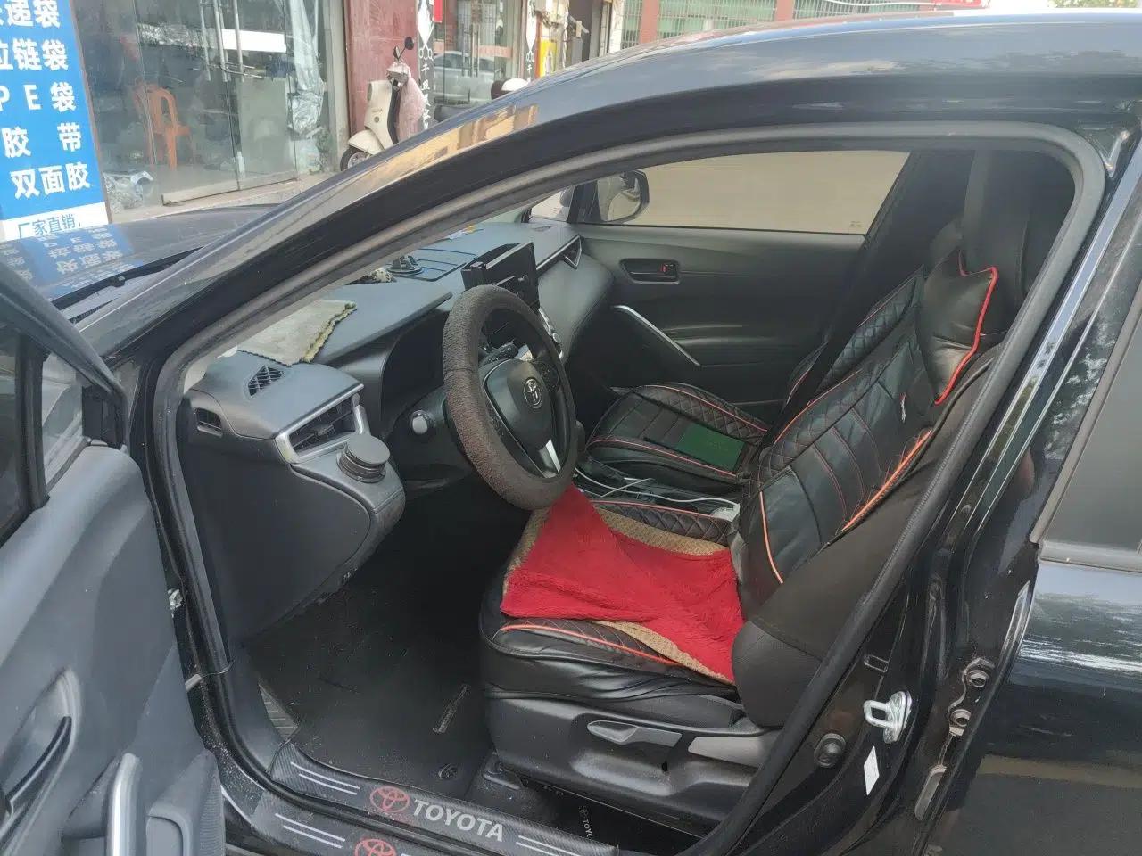 Toyota FRONTLANDER 2023 2.0L CVT Leading Edition — миниатюра 16