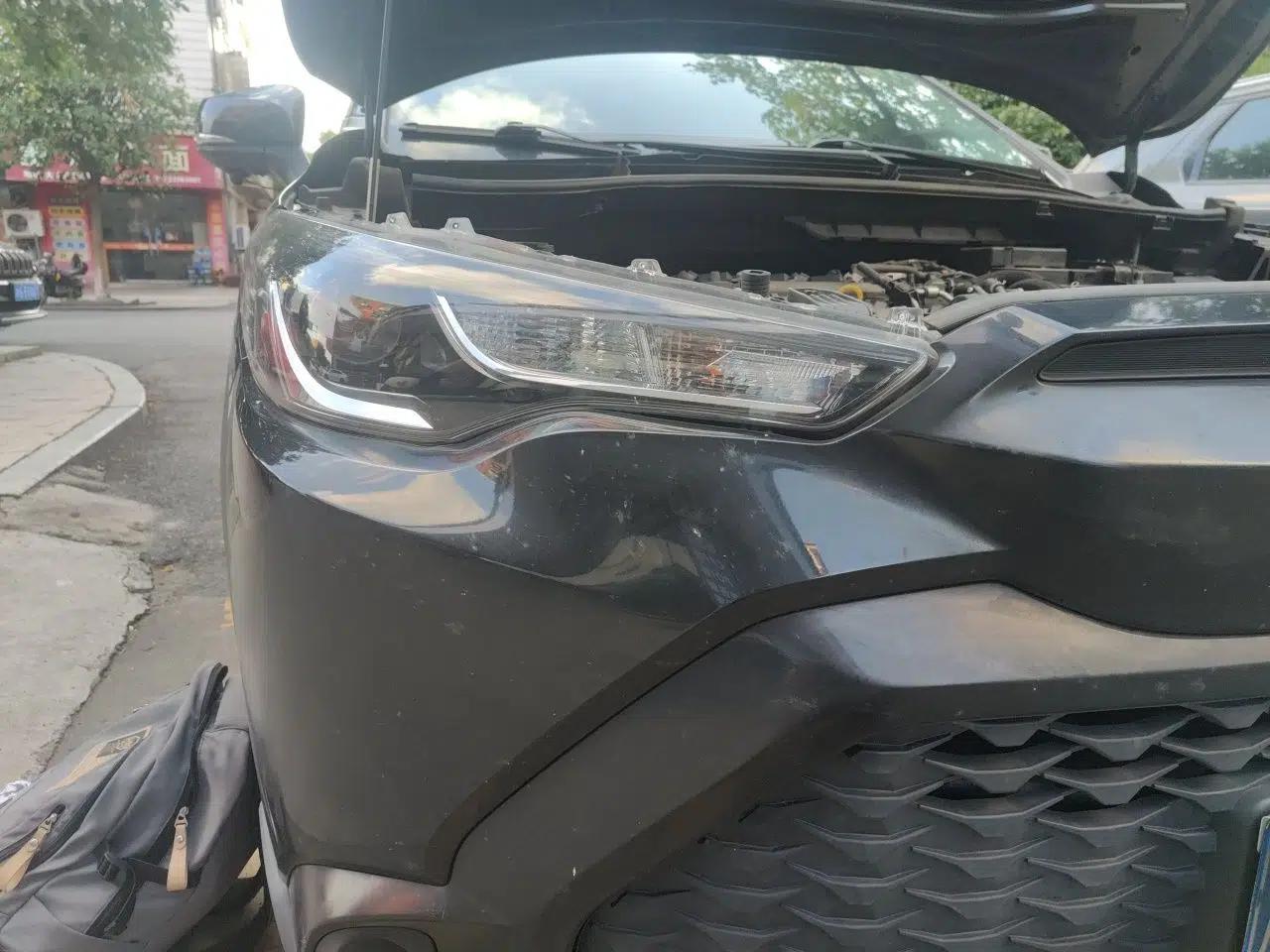 Toyota FRONTLANDER 2023 2.0L CVT Leading Edition — миниатюра 7