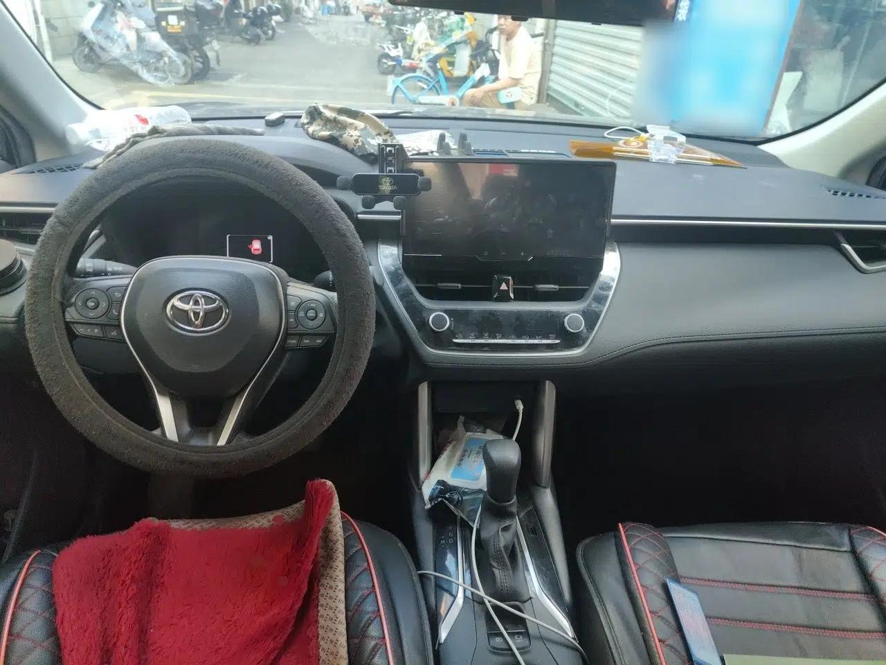 Toyota FRONTLANDER 2023 2.0L CVT Leading Edition — миниатюра 9