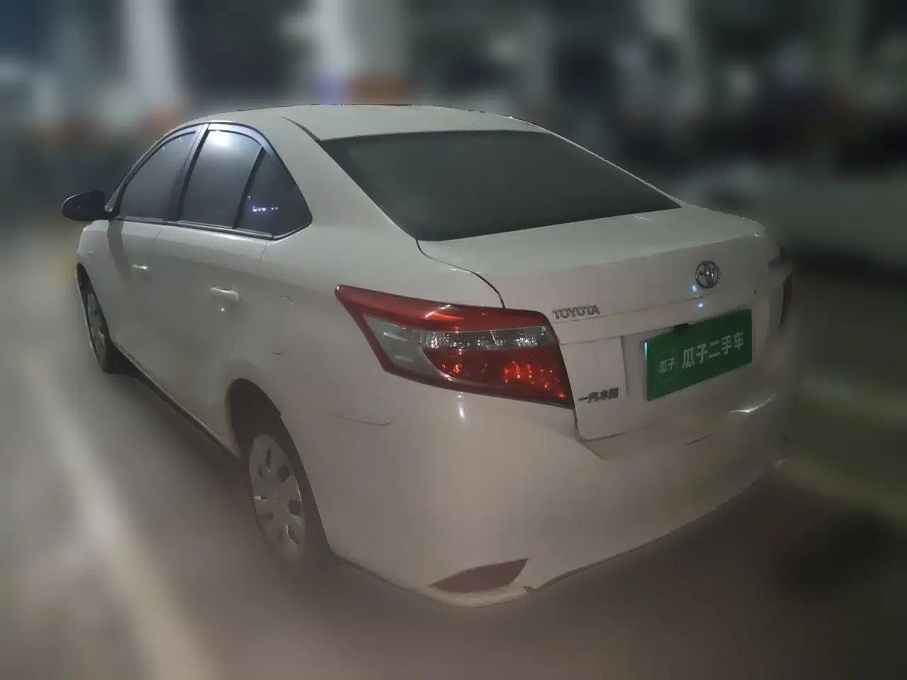 Toyota Vios 2014 1.5L Automatic ZhiZhen Edition — миниатюра 4